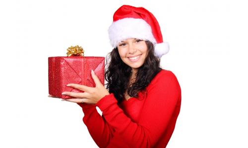 Vianočné darčeky pre ženy. Ako potešiť sestru, priateľku alebo mamičku?